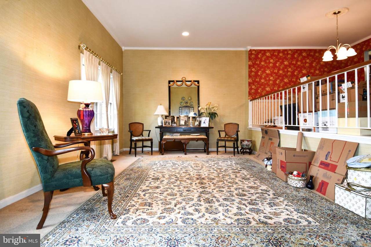 61 Oak Shade Road - Photo 1