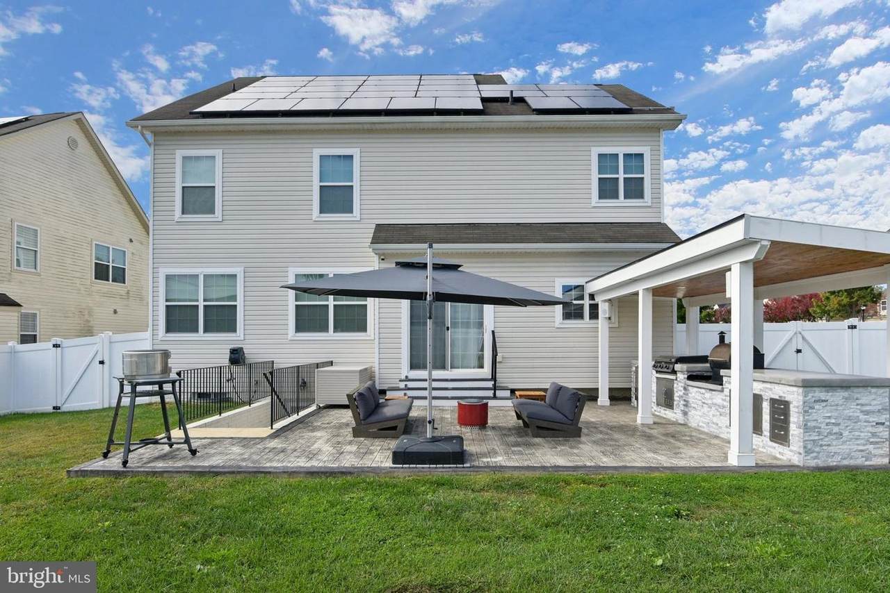 5209 Royal Birkdale Avenue - Photo 1
