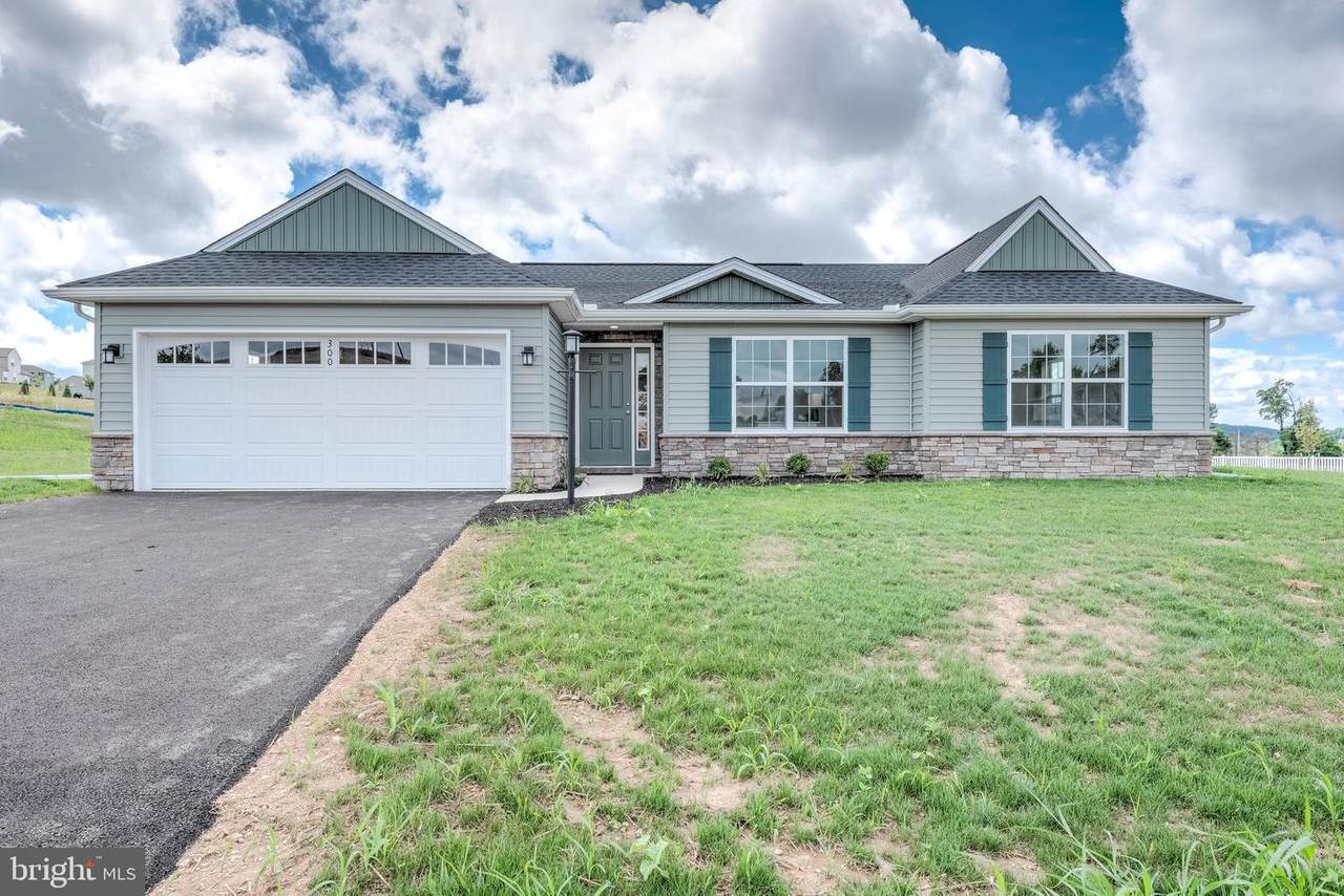 300 Normandy Lane - Photo 1