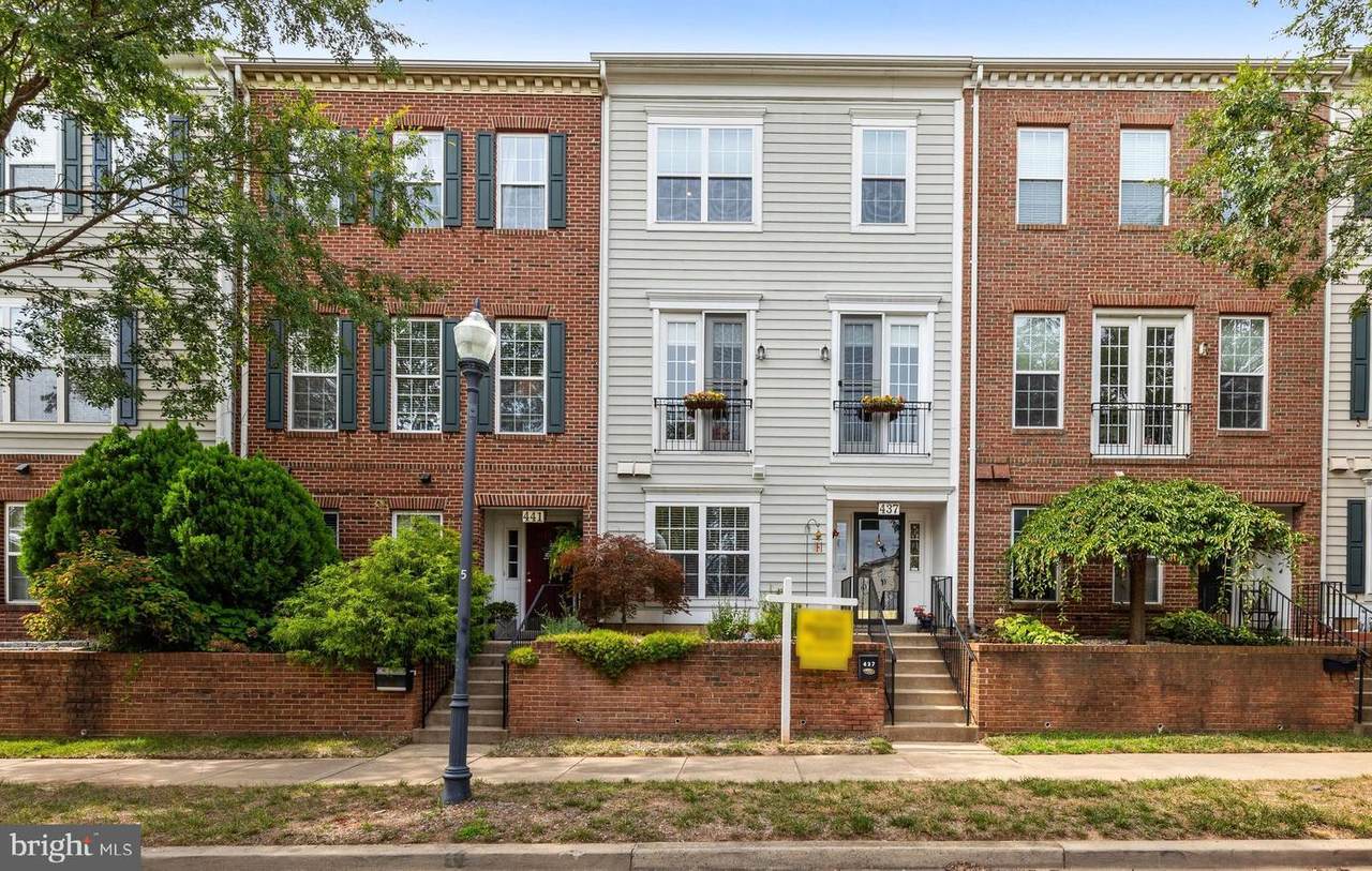 437 Phelps Street - Photo 1