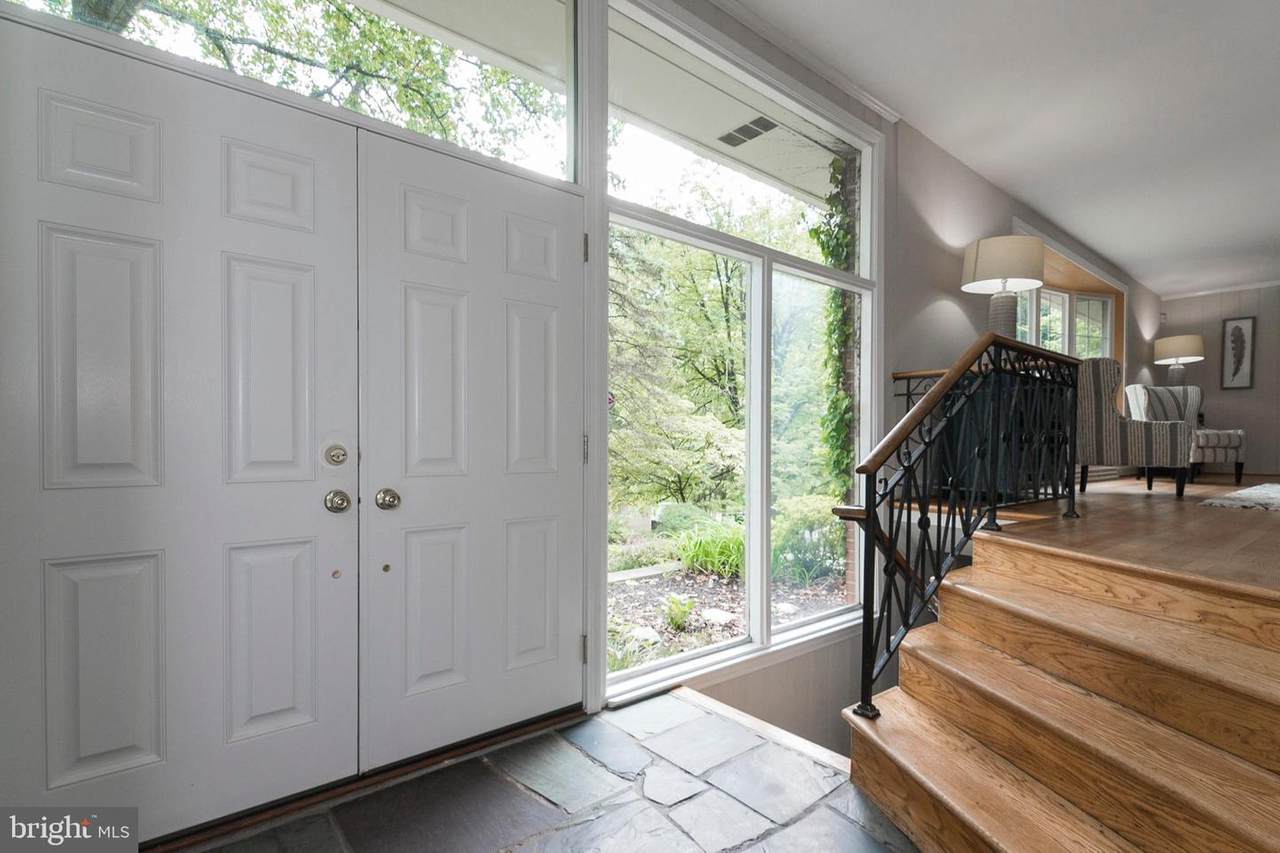 8000 Glengalen Lane - Photo 1