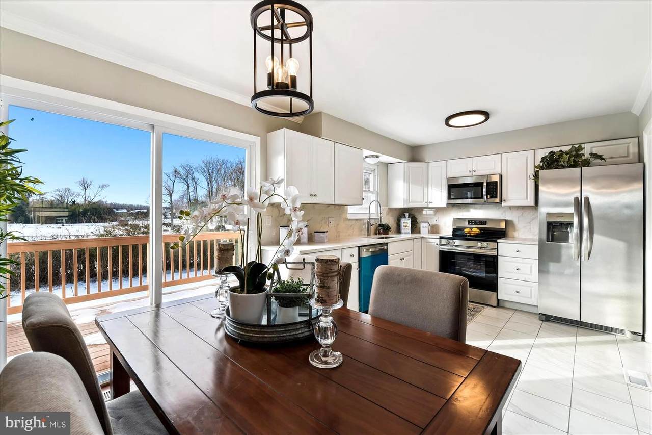 1971 Dominoe Road - Photo 1