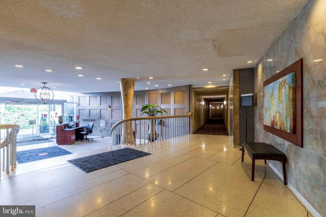 100 West Avenue - Photo 1