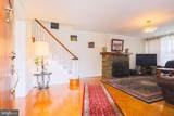 8049 Cresco Avenue - Photo 2
