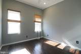 404 Sanders Street - Photo 10