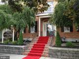 409 Queen Street - Photo 1