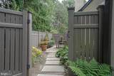 138 Montrose Avenue - Photo 38