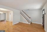 624 Lee Terrace - Photo 3