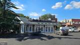 33 Collings Avenue - Photo 1