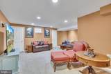 14331 Calvert Street - Photo 20