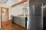 215 Piccadilly - Photo 16