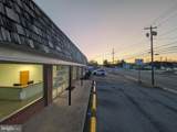1208 Main Street - Photo 3