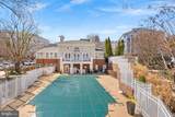 1645 International - Photo 41