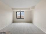 309 Yoakum Parkway - Photo 19
