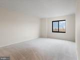 309 Yoakum Parkway - Photo 21