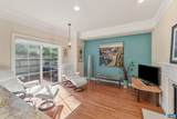 312 Foothill Ct - Photo 6