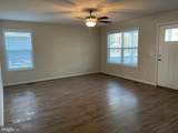 395 Shorewood Dr - Photo 4