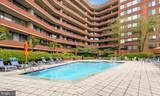 2555 Pennsylvania Avenue - Photo 50