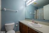 2029 Lakebreeze Way - Photo 17