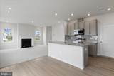 62 Peters Avenue - Photo 8