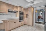 1950 Chestnut Street - Photo 21