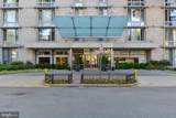 950 25TH Street - Photo 1