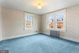 837 Broadway - Photo 18