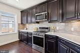2907 Bleeker Street - Photo 9