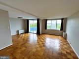 10201 Grosvenor Place - Photo 9