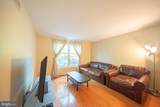 1101 Oxford Circle - Photo 5