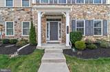 510 Cliff Lane - Photo 2
