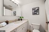 202-10 Rittenhouse Square - Photo 18