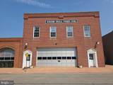 212 Green Street - Photo 1