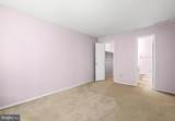 324 Surrey Court - Photo 15