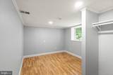 516 Wealthy Road - Photo 16