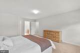 374 Hawthorne Court - Photo 32