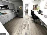 403 Henry Street - Photo 14