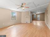 907 Princeton Terrace - Photo 17