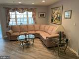 732 Mowat Circle - Photo 10