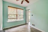 732 Mowat Circle - Photo 15