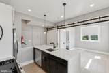 1915 H Street - Photo 6