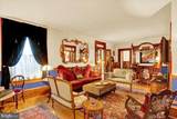 140 Charlotte Street - Photo 12