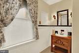 140 Charlotte Street - Photo 44