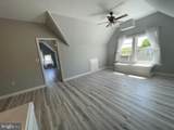 1122 Caroline Street - Photo 2