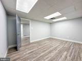 406 Pennsylvania Boulevard - Photo 32
