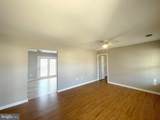 813 Yardley Drive - Photo 3