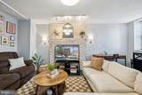 2731 Hudson Street - Photo 3