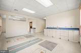 2621 Broad - Photo 14