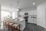 502 Horsey Boulevard - Photo 2