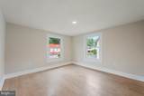 553 Highland Avenue - Photo 13